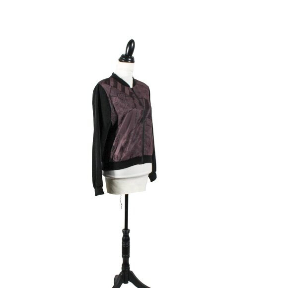 NWT Disney Nightmare Before Christmas Bomber Jacket Gray & Black Jack & Sally - Picture 3 of 10